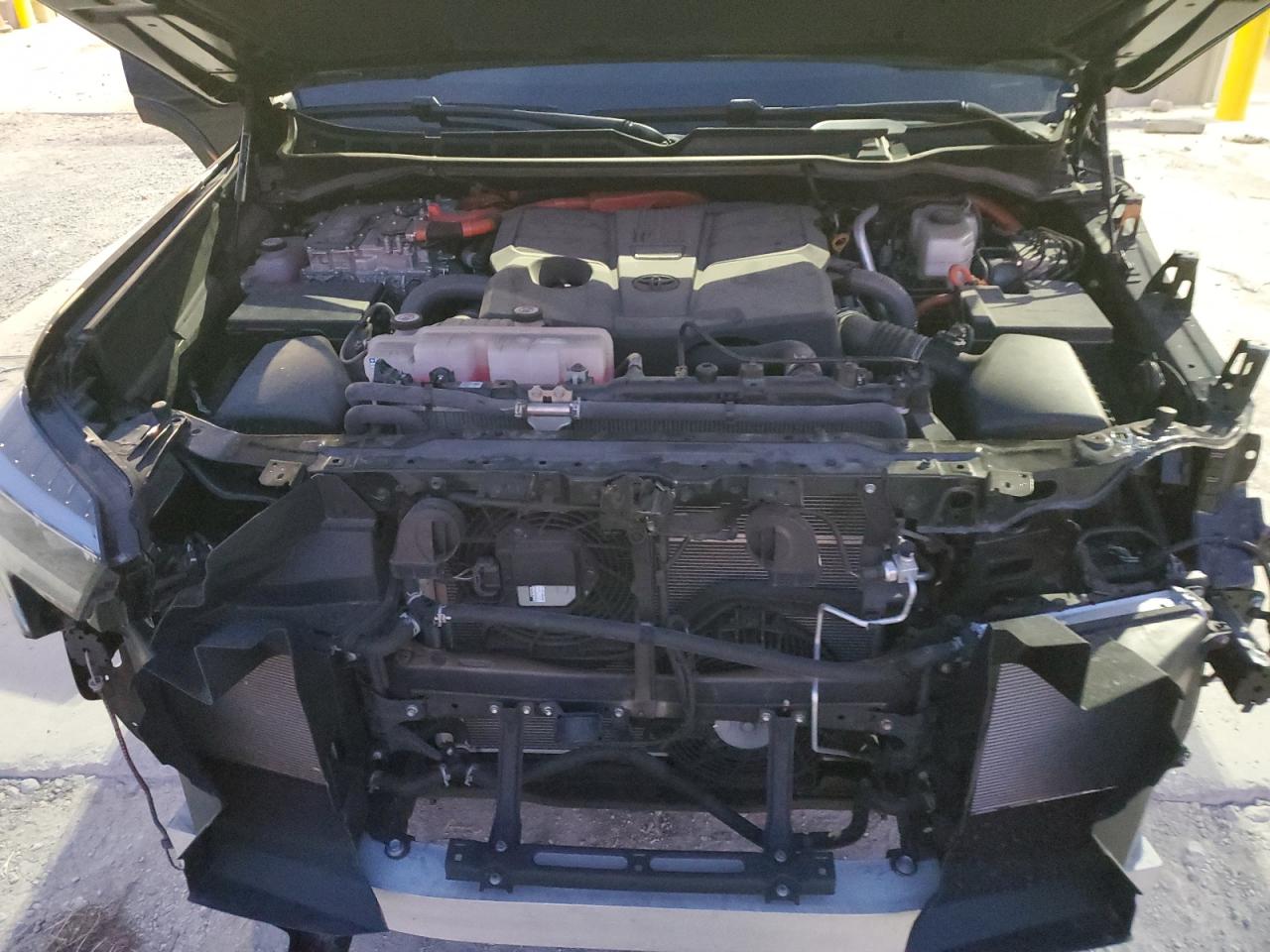 Toyota Sequoia Sr5 Image 11