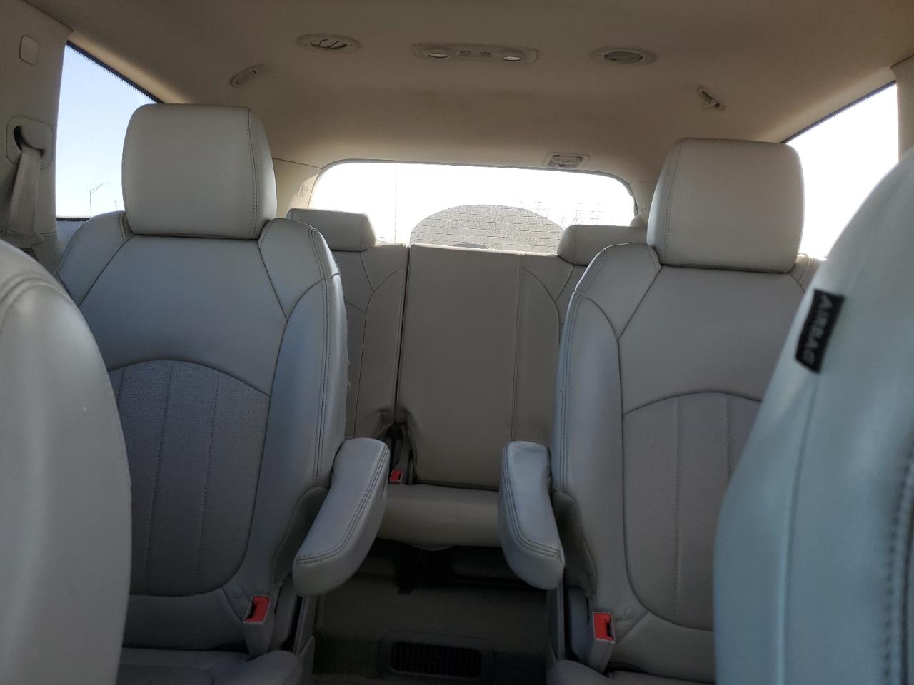 Buick Enclave Image 13