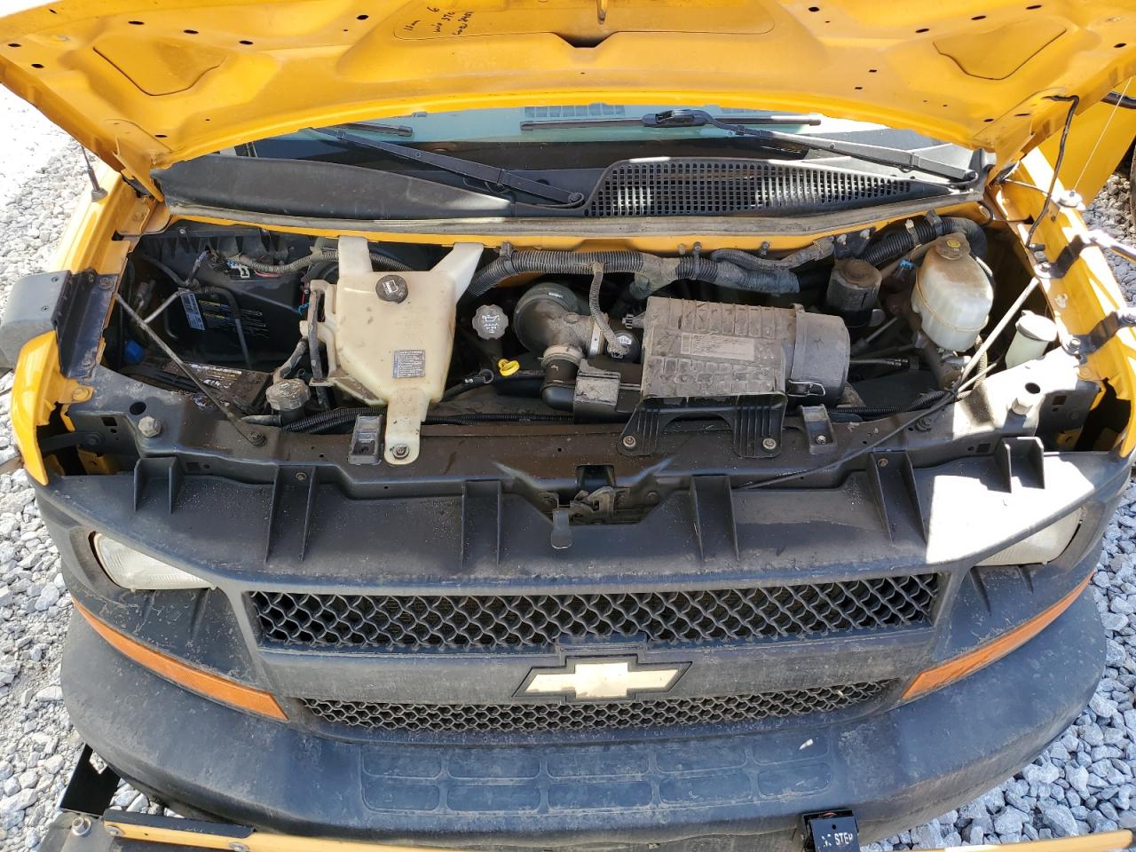 Chevrolet Express Image 9