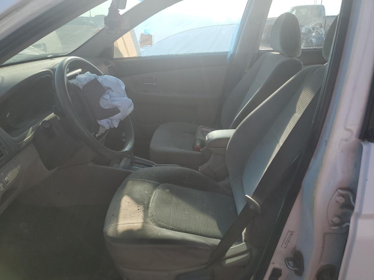 Kia Spectra Ex Image 2