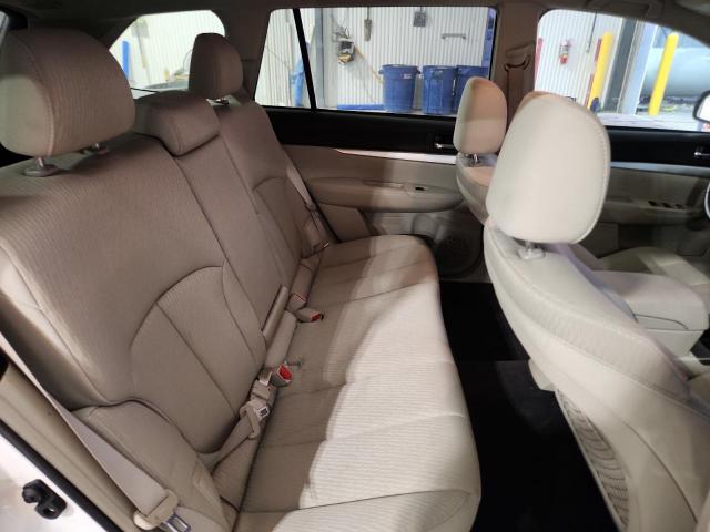 Subaru Outback 2.5i Premium Image 11