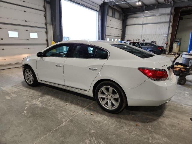 Buick LaCrosse Image 10