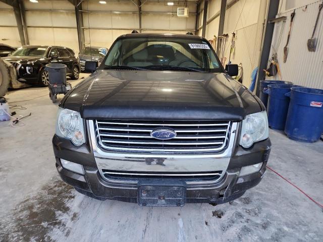 Ford Explorer Xlt Image 2