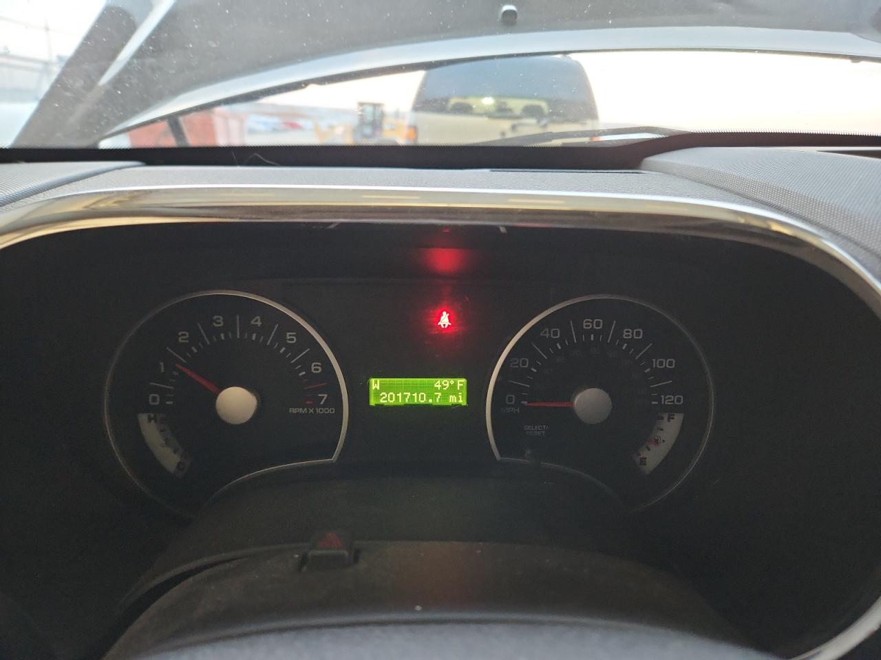 Ford Explorer Xlt Image 7