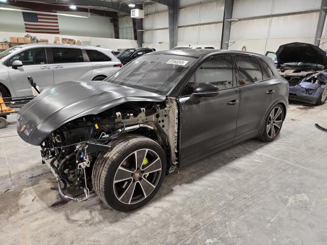 Salvage Porsche Cayenne