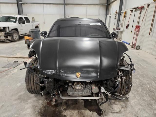 Porsche Cayenne E-hybrid Image 6