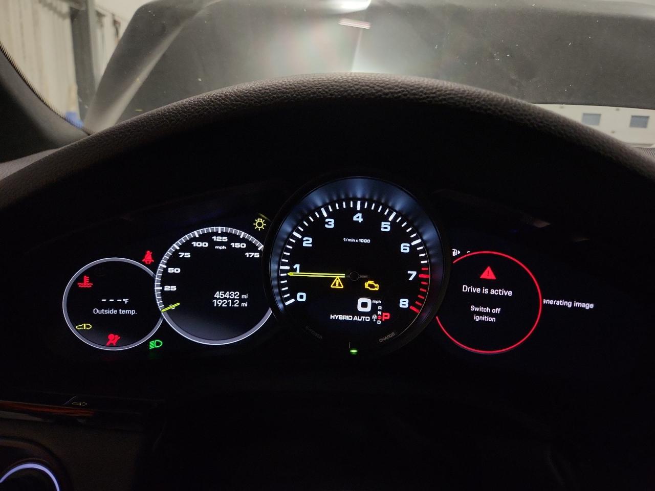 Porsche Cayenne E-hybrid Image 9