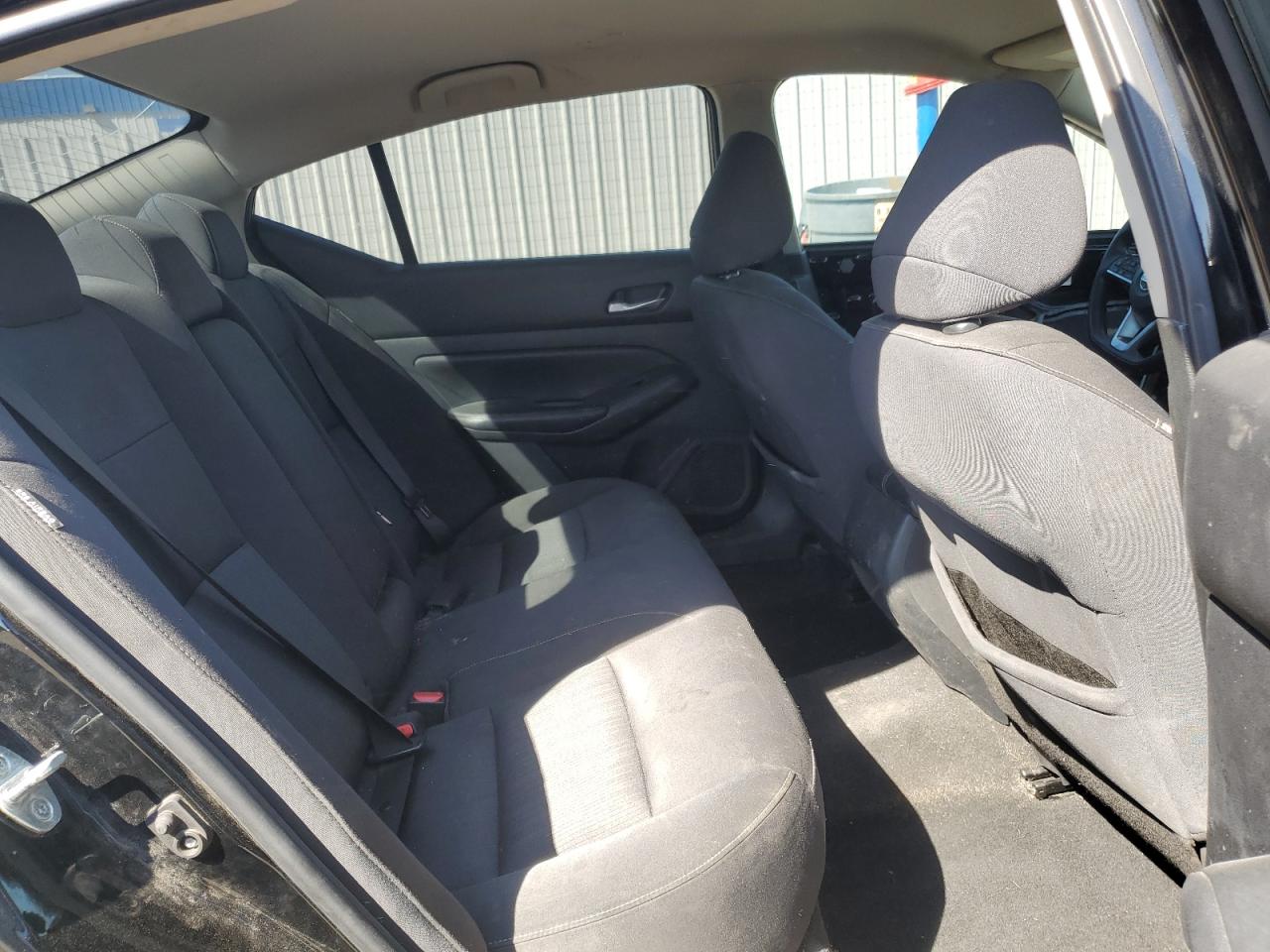 Nissan Altima S Image 13