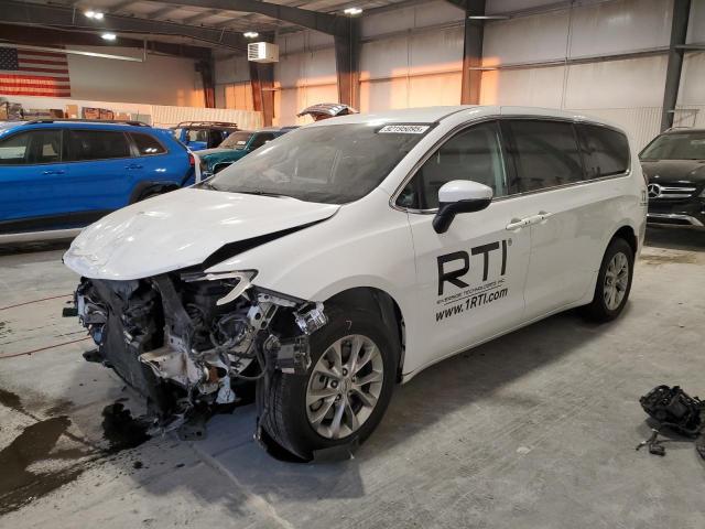  Salvage Chrysler Pacifica