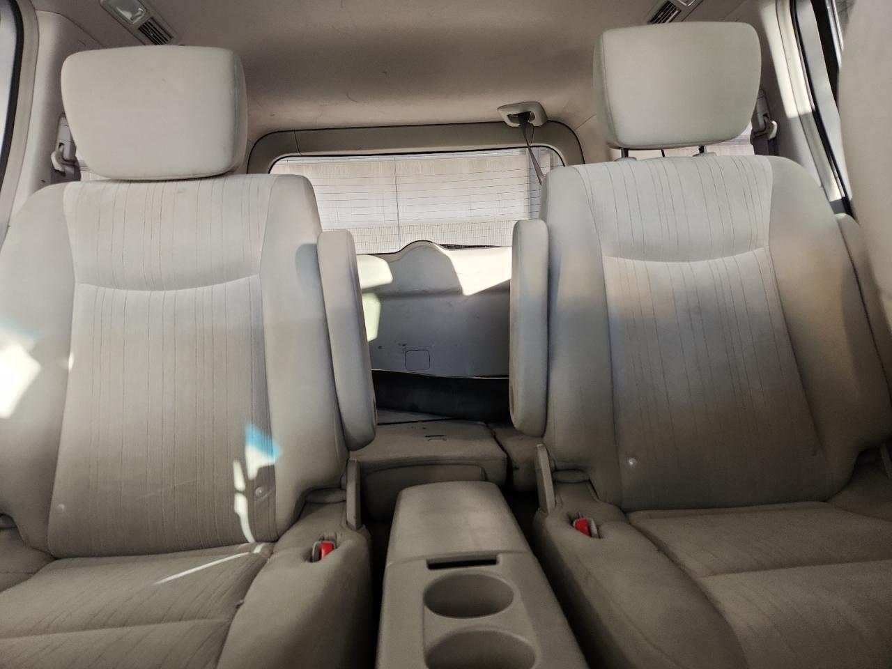 Nissan Quest S Image 6