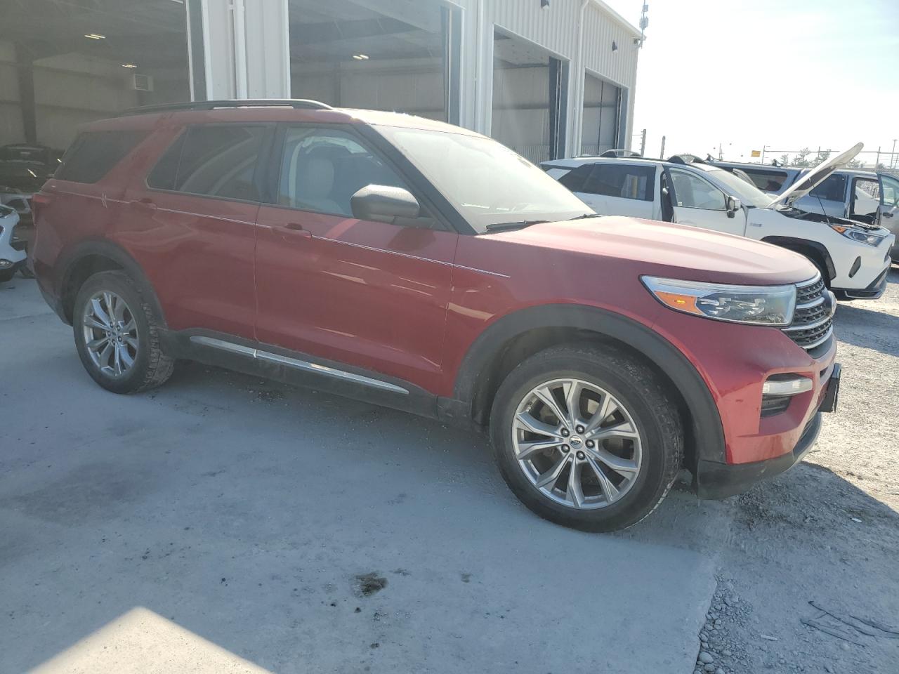 Ford Explorer Xlt Image 8