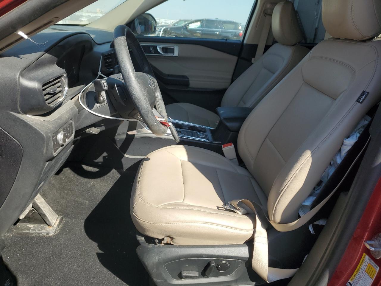 Ford Explorer Xlt Image 3