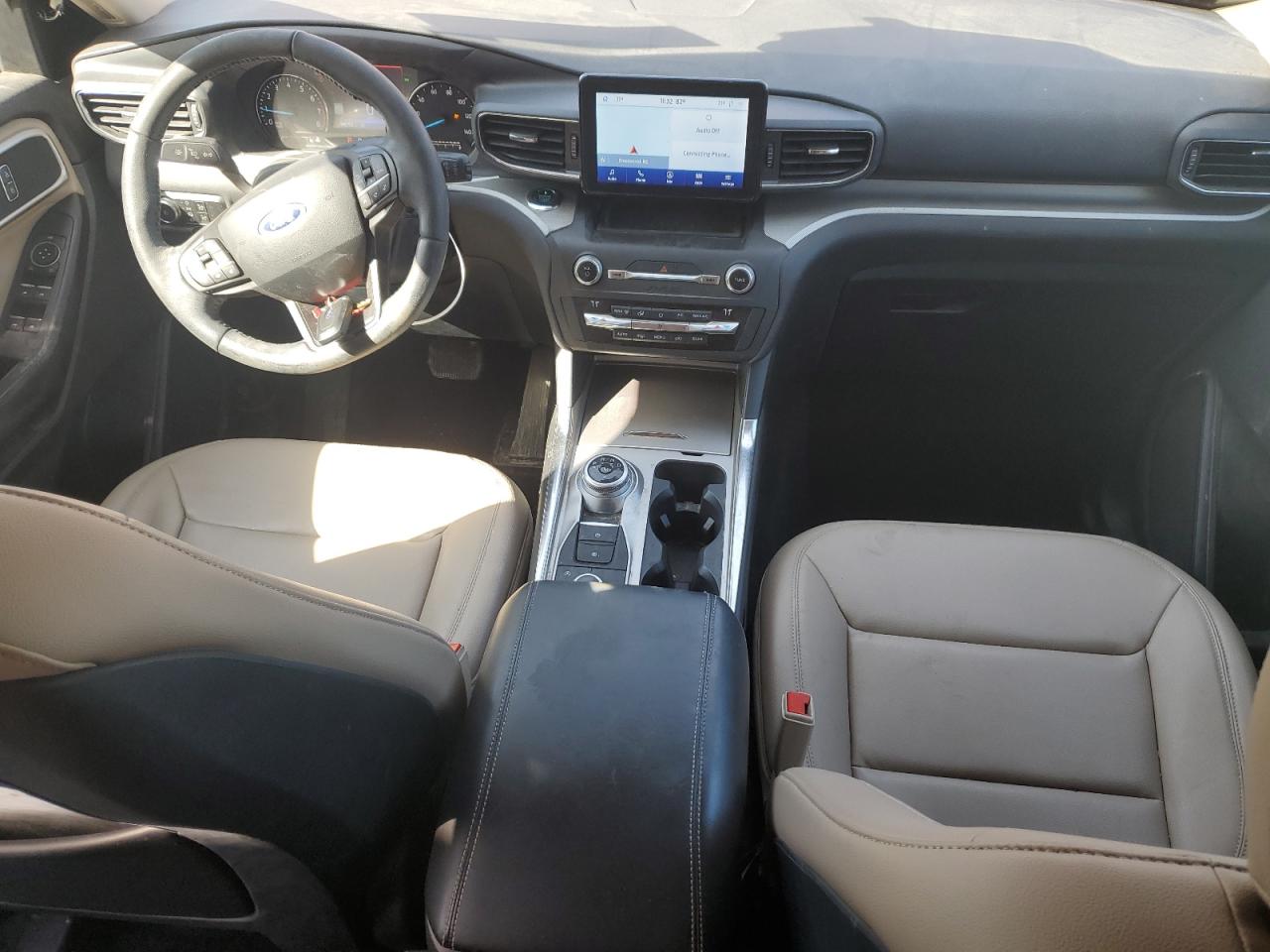 Ford Explorer Xlt Image 2