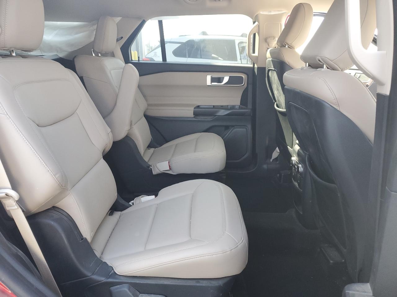 Ford Explorer Xlt Image 13