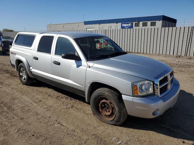 Dodge Dakota Quad Image 11