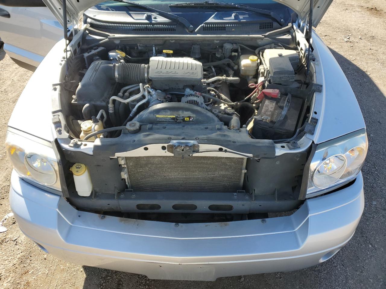 Dodge Dakota Quad Image 9