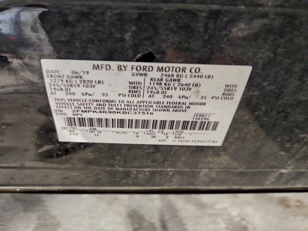 Ford Edge Titanium Image 2