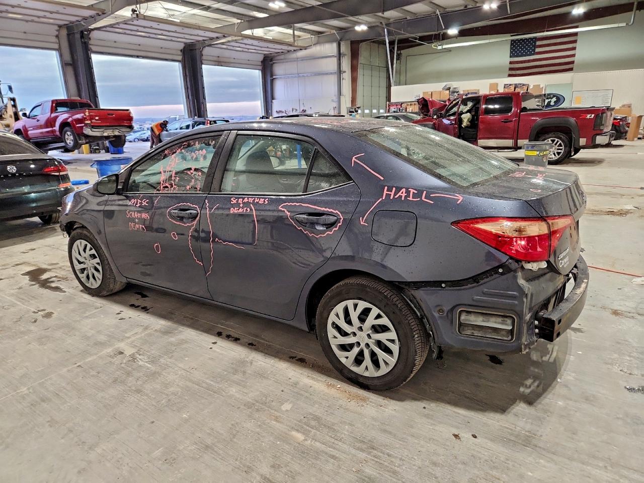 Toyota Corolla L Image 12