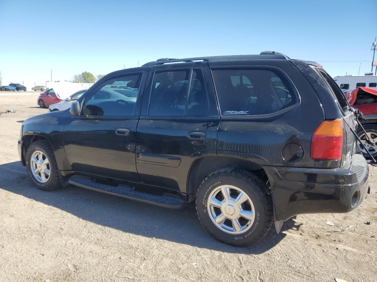 GMC Envoy Image 2