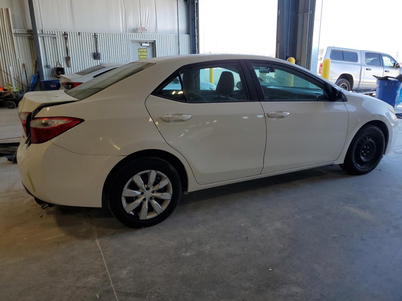 Toyota Corolla L Image 10