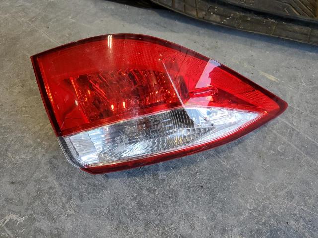 Toyota Corolla L Image 8