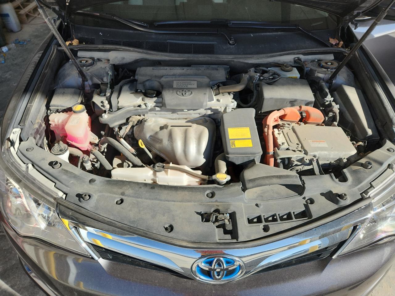 Toyota Camry Hybrid Image 9