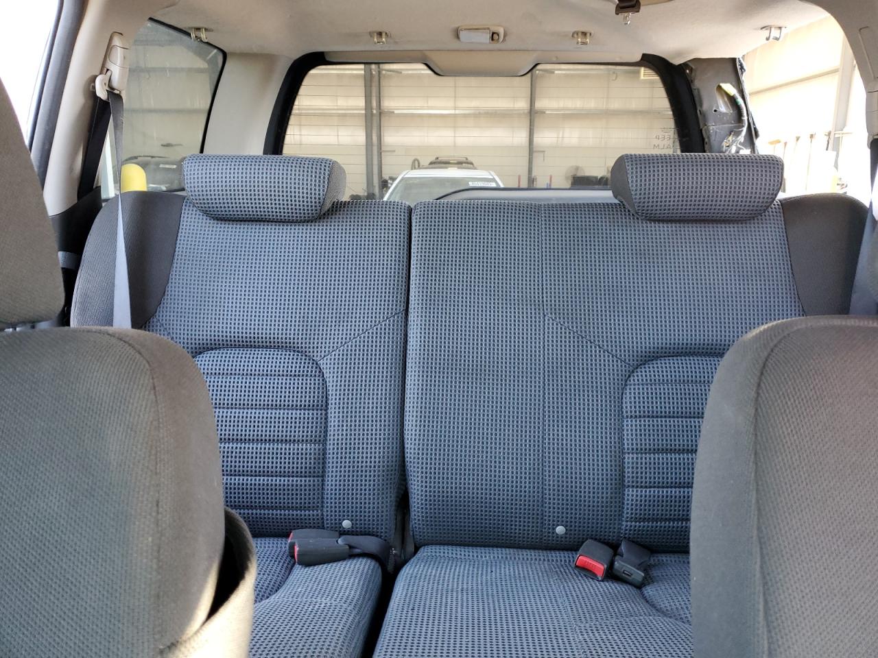 Nissan Xterra Off Road Image 9