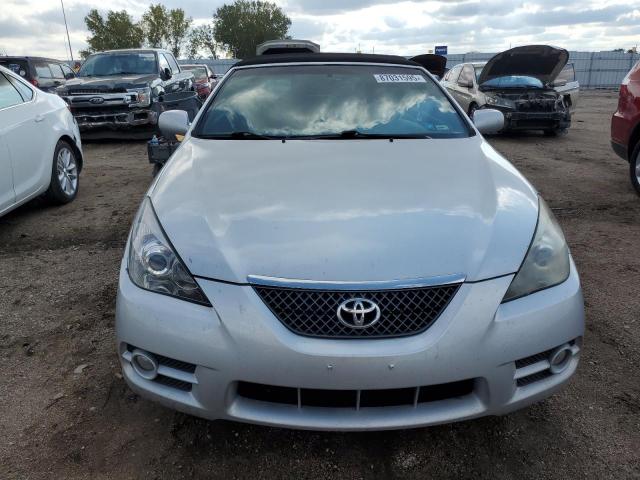 Toyota Camry Se Image 4