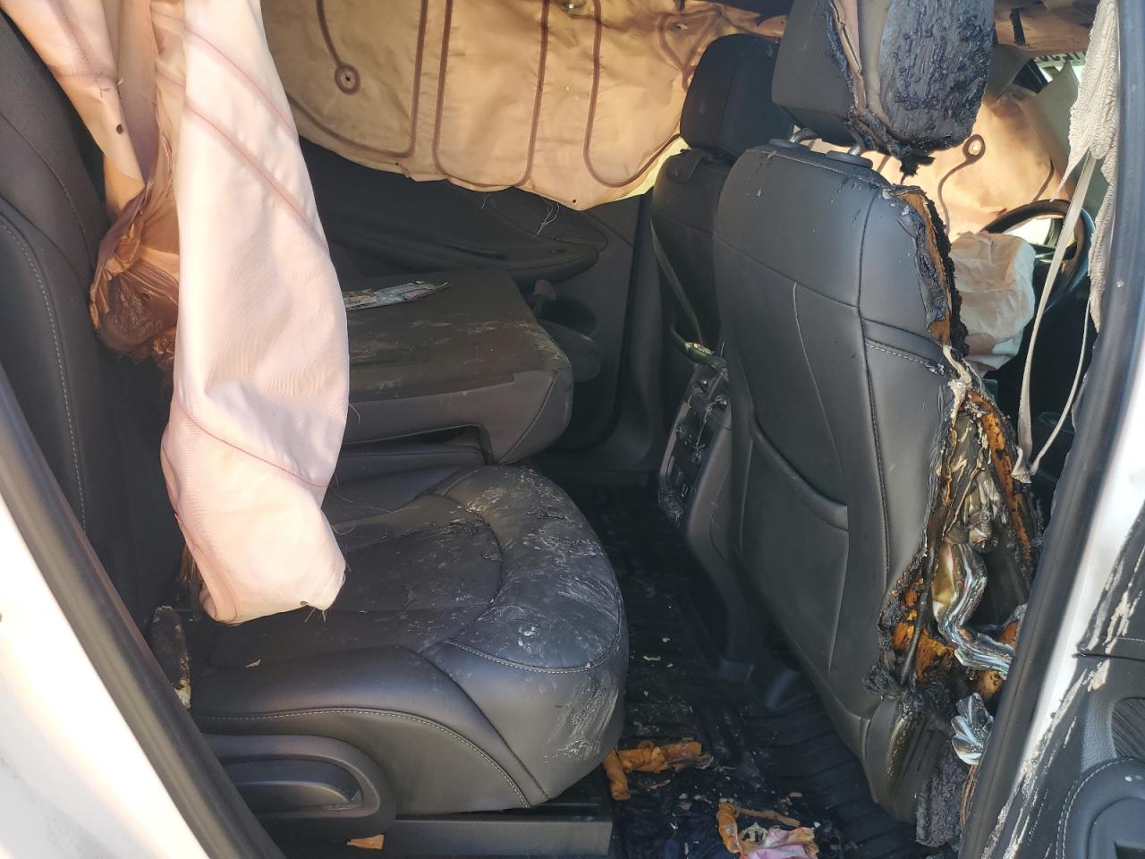 Buick Envision Essence Image 5