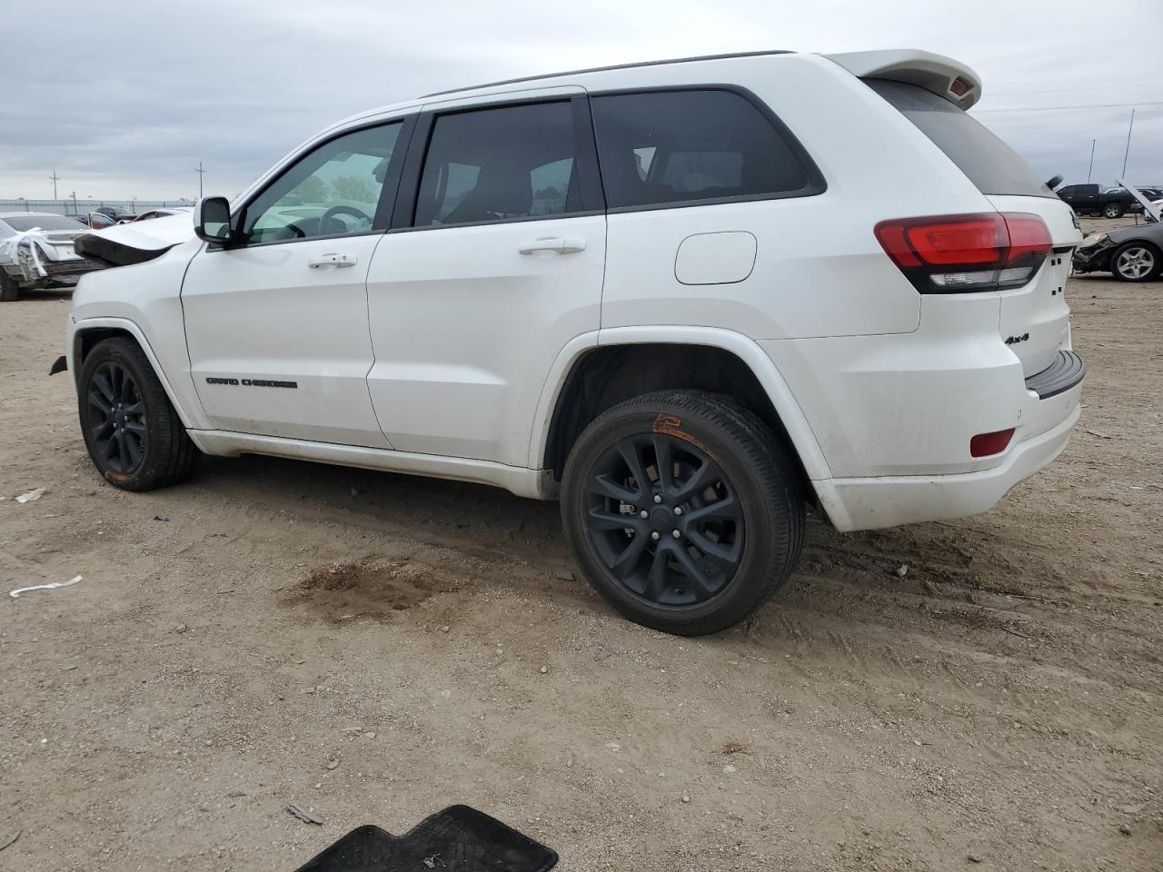 Jeep Grand Cherokee Laredo Image 4
