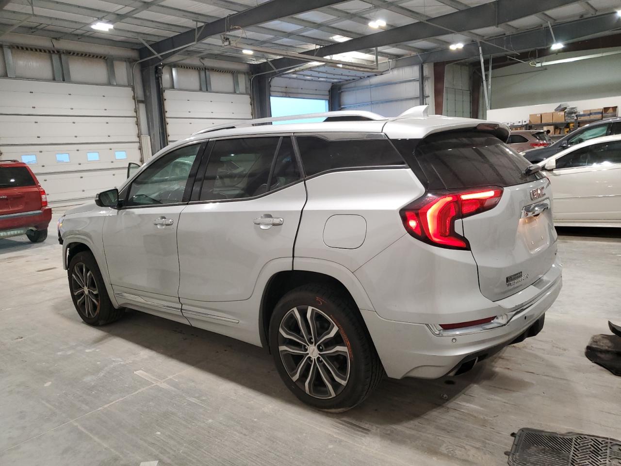 GMC Terrain Denali Image 13