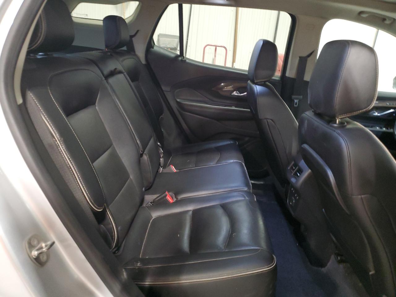 GMC Terrain Denali Image 9