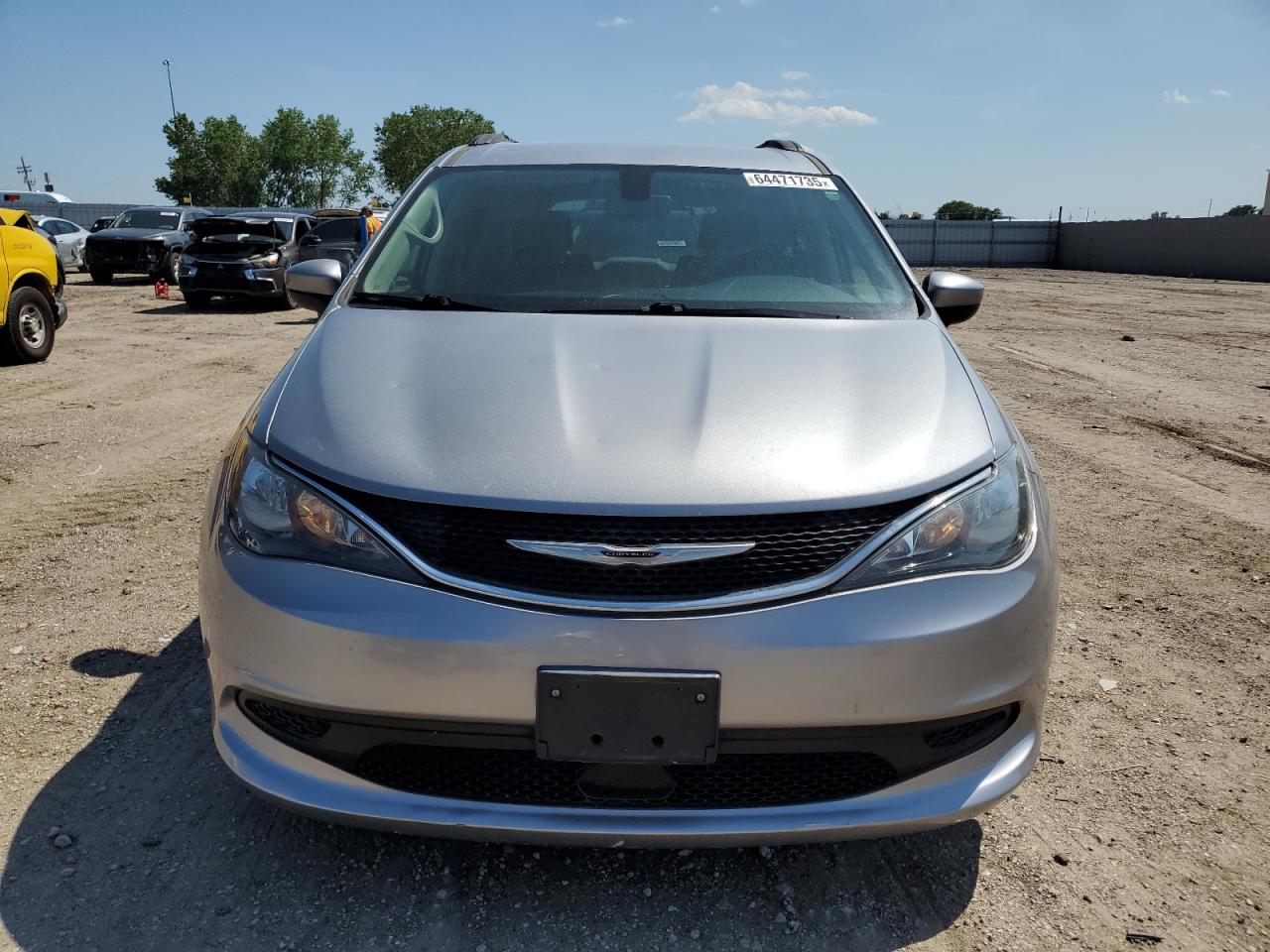 Chrysler Minivan Lxi Image 7