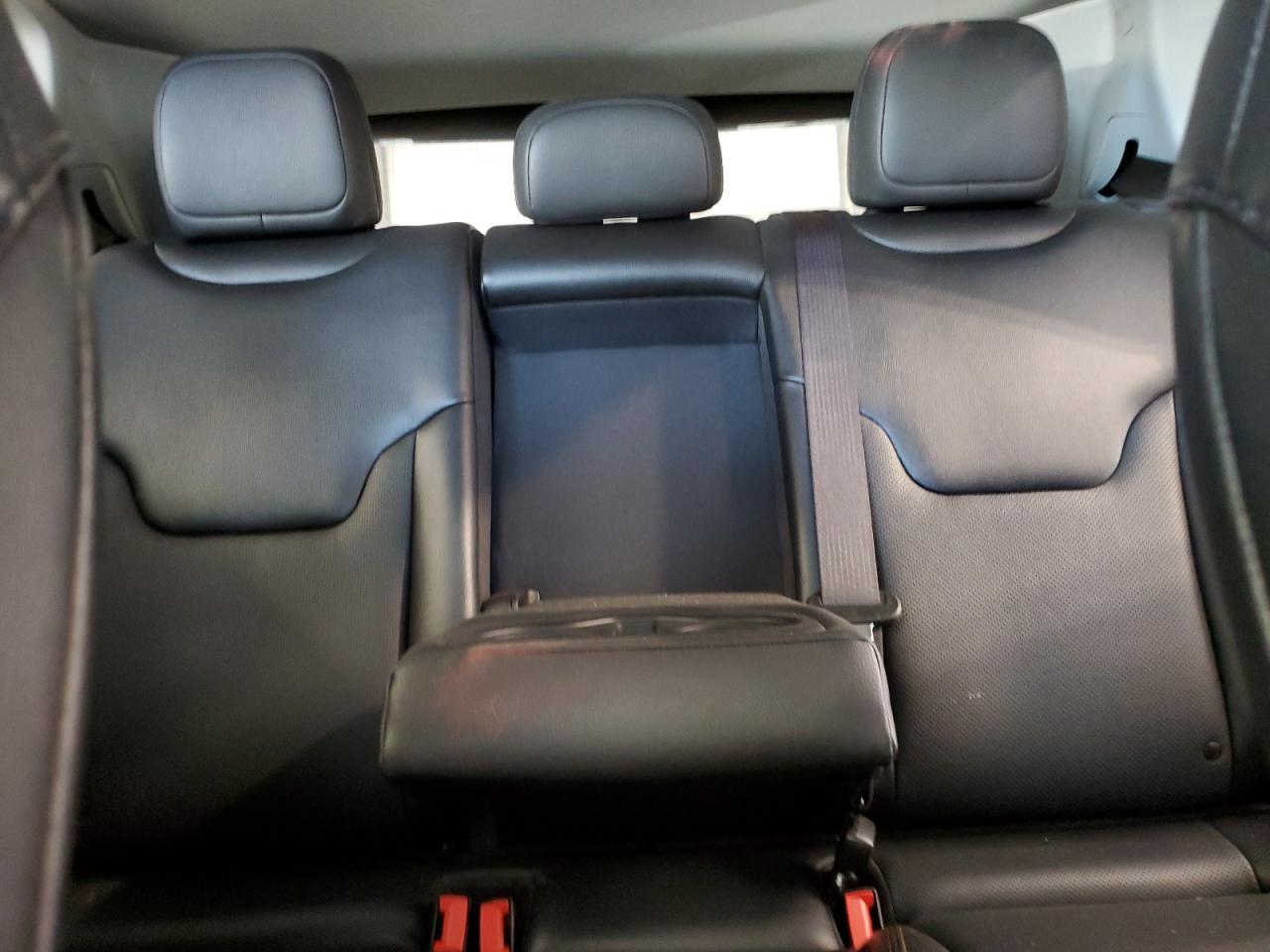 Jeep Compass Limited Image 9