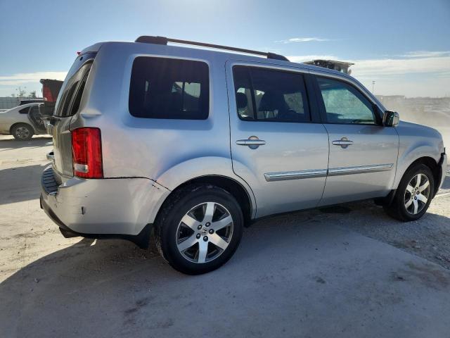 Honda Pilot Touring Image 3