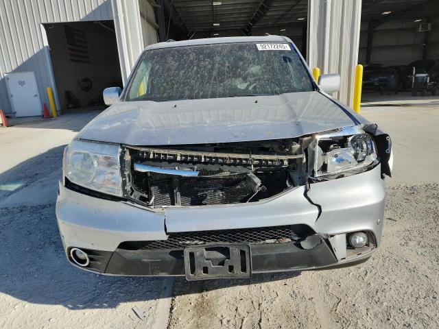 Honda Pilot Touring Image 9