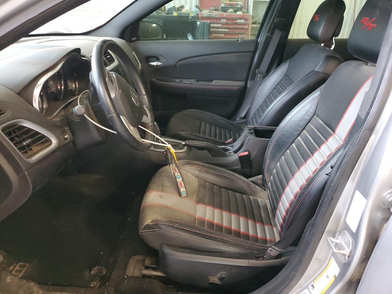 Dodge Avenger R/t Image 4