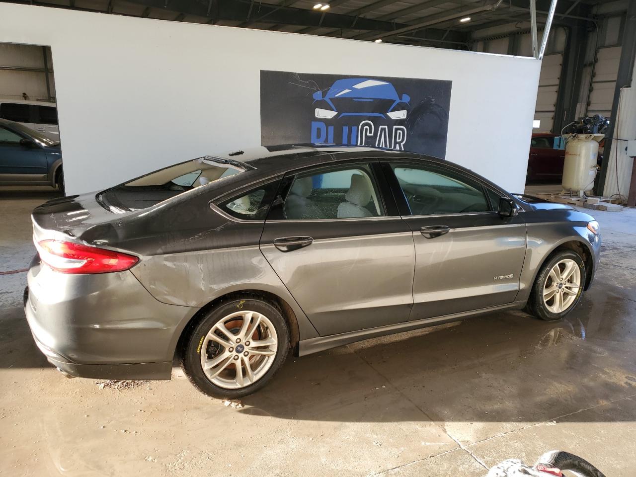 Ford Fusion S Hybrid Image 3