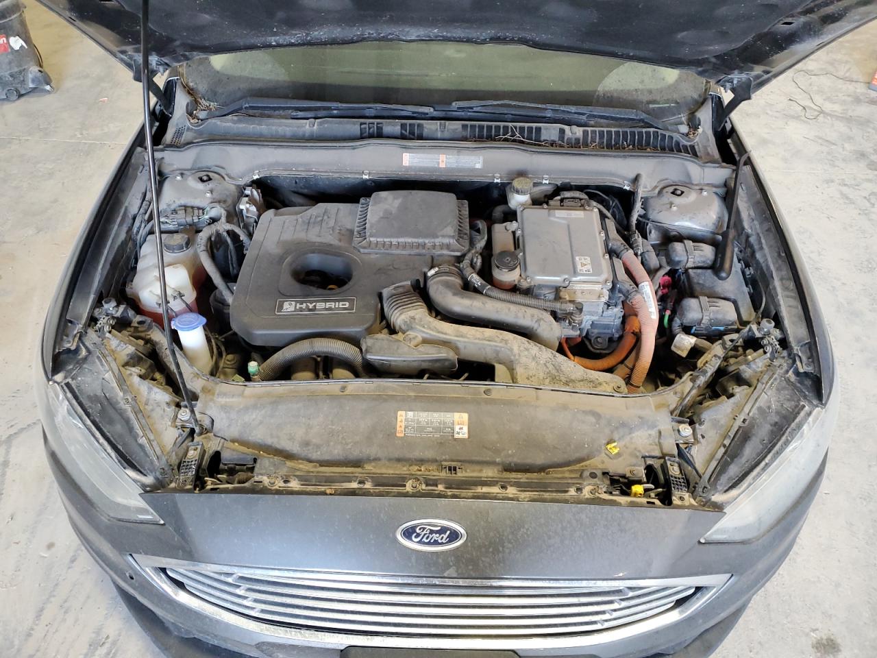 Ford Fusion S Hybrid Image 6