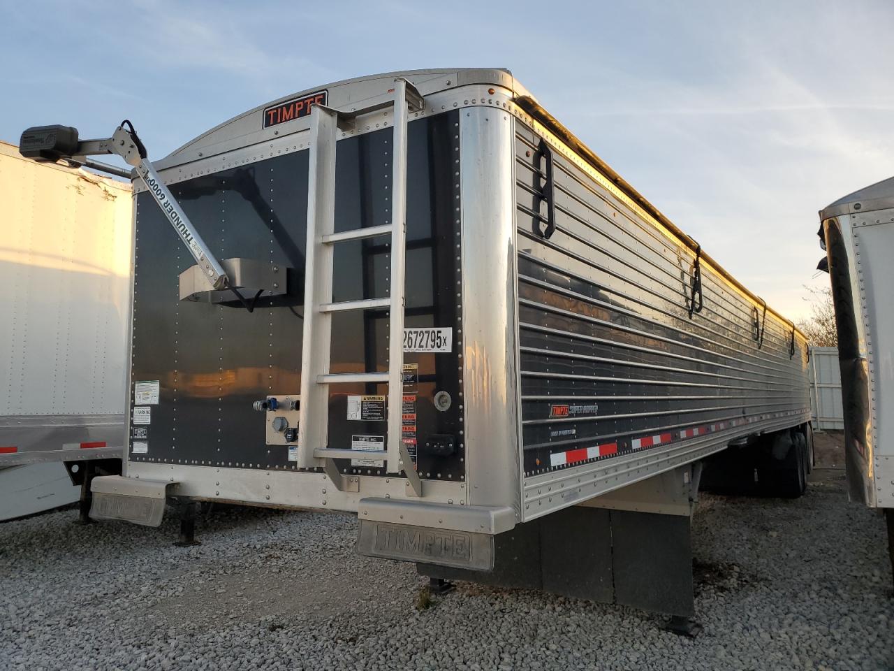 Timpte Grain Hopp Image 2