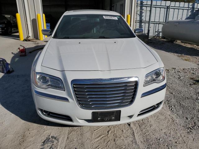 Chrysler 300 Image 5