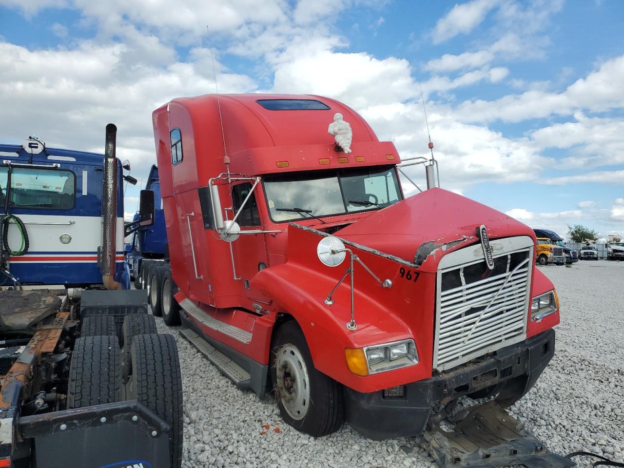 Freightliner Fld120 Image 1