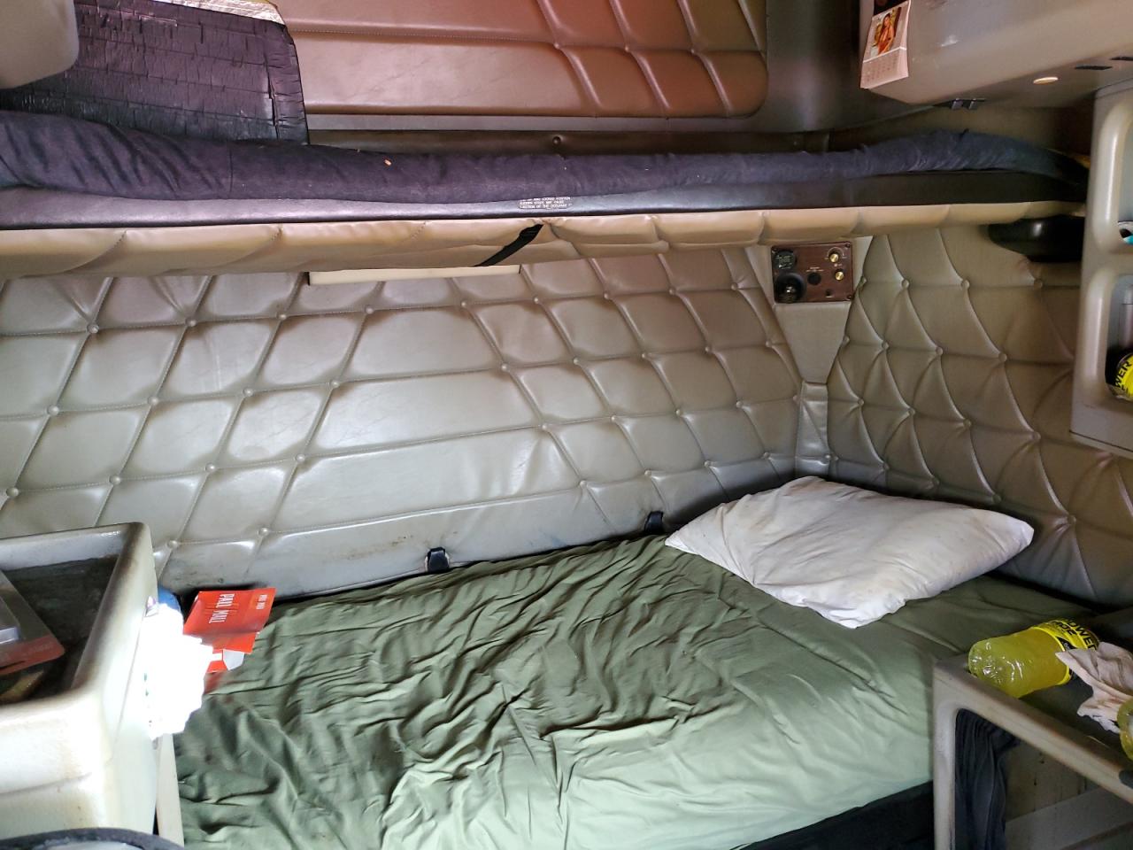 Freightliner Fld120 Image 3