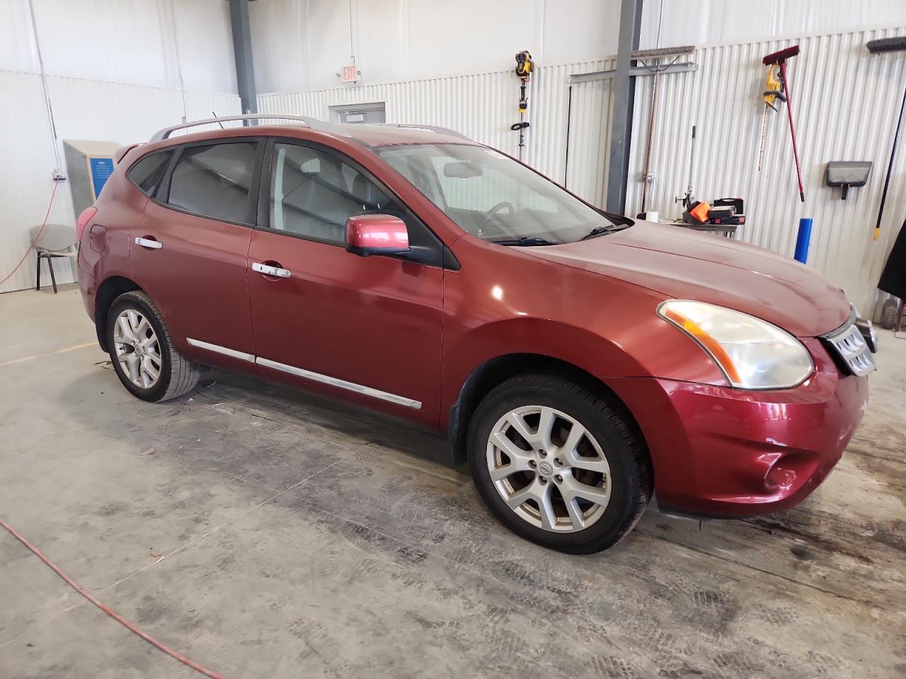 Nissan Rogue S Image 12