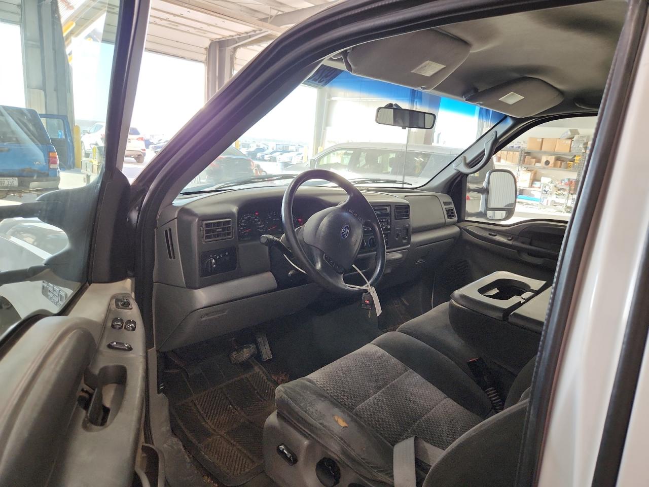Ford F-250 Super Duty Image 7