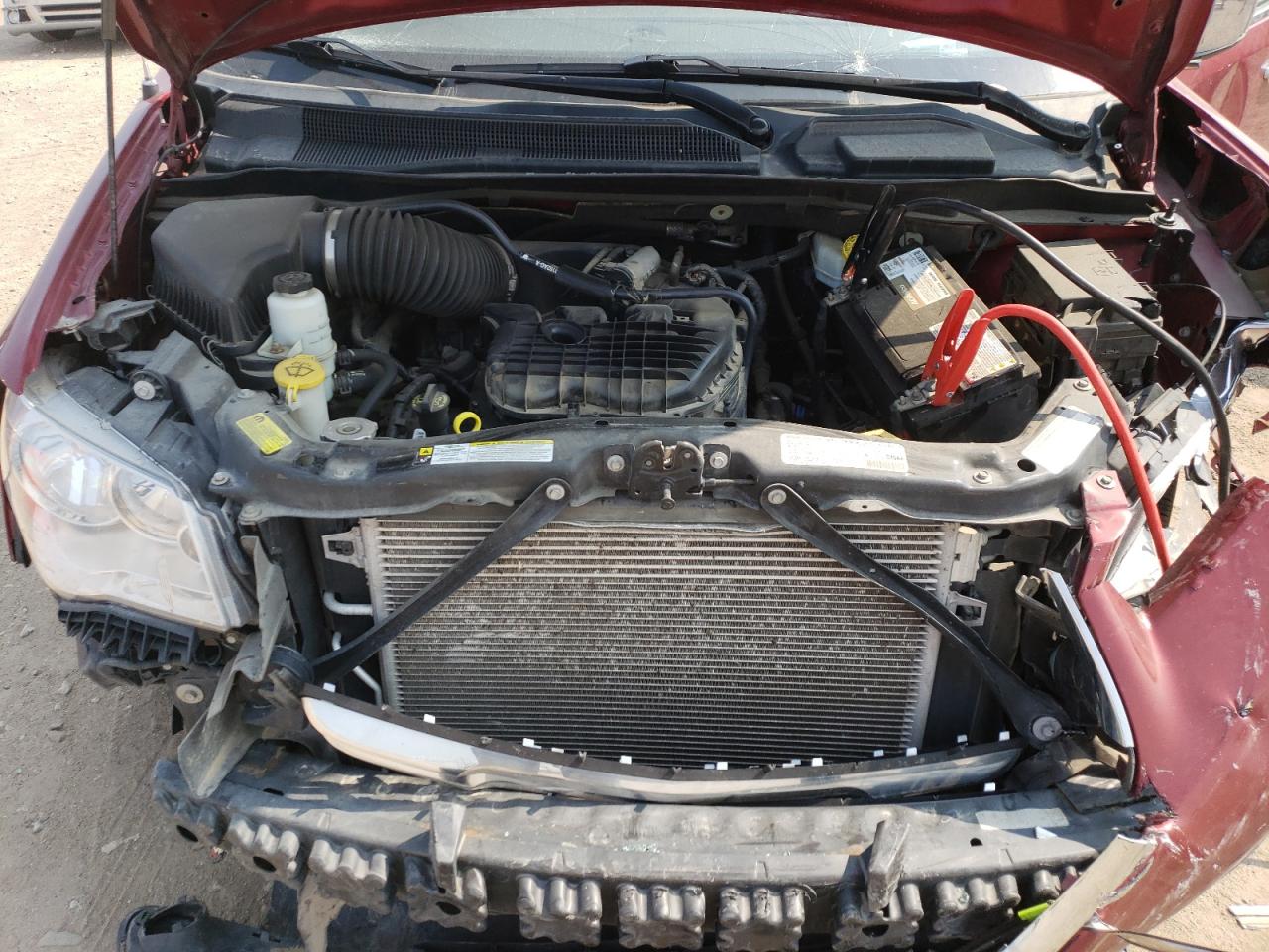 Chrysler Minivan Touring L Image 10