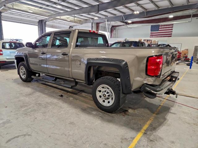 Chevrolet Silverado K2500 Heavy Duty Image 2