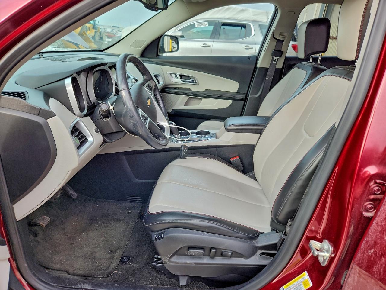 Chevrolet Equinox Premier Image 2