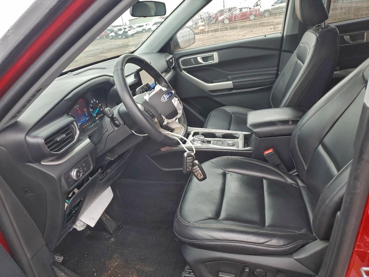 Ford Explorer Xlt Image 2