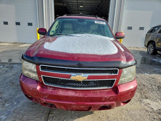 Chevrolet Suburban K1500 Image 8